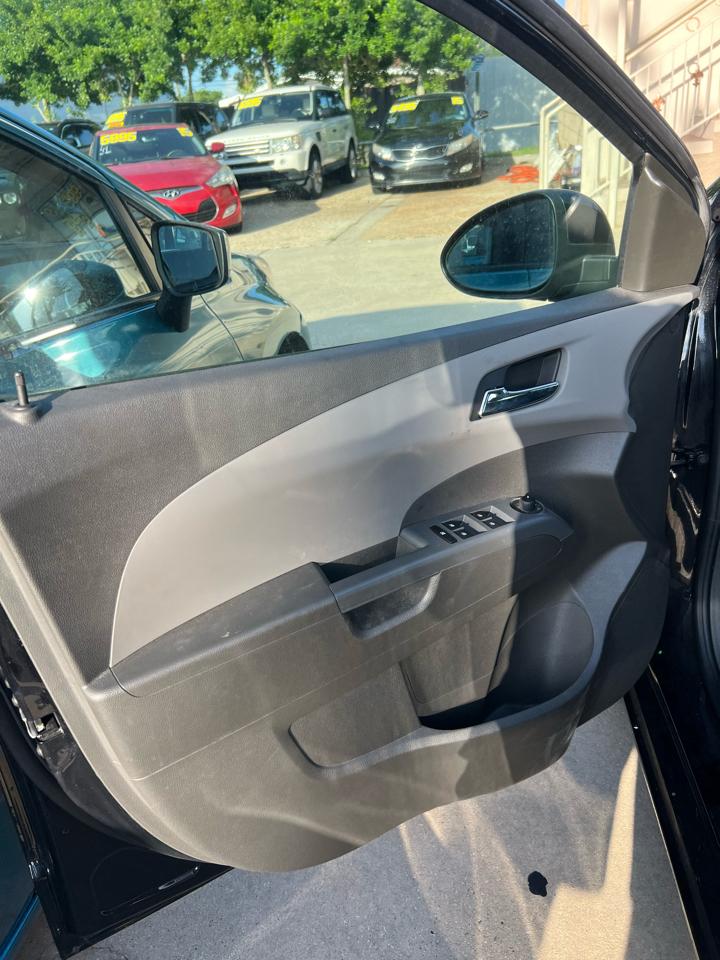 Chevrolet Sonic LT Auto Sedan 2013