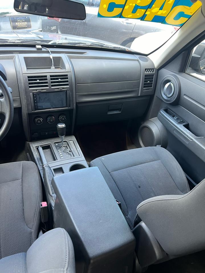 Dodge Nitro Heat 2WD 2011