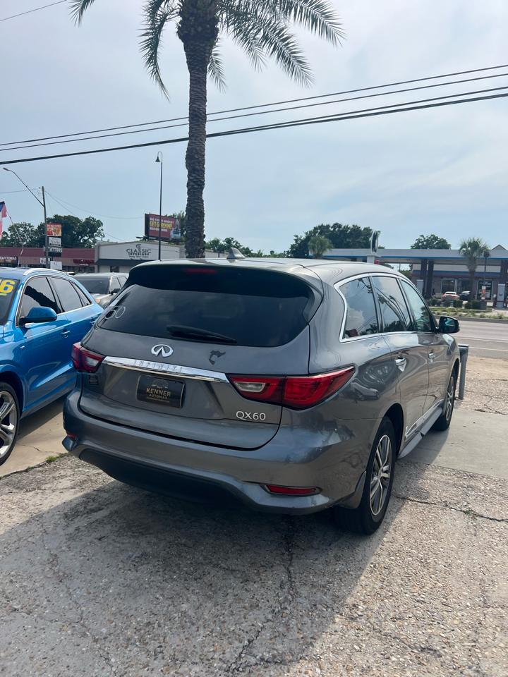 Infiniti QX60 Base FWD 2017