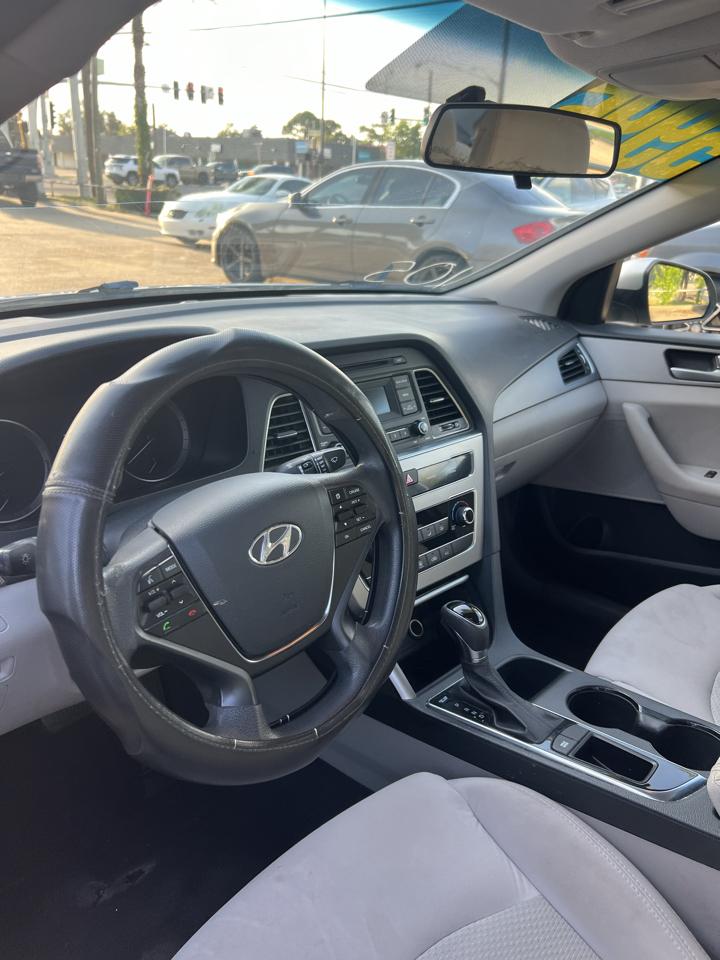 Hyundai Sonata SE 2015