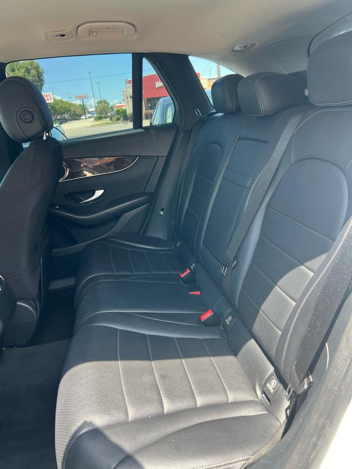 Mercedes-Benz GLC-Class GLC300 2016