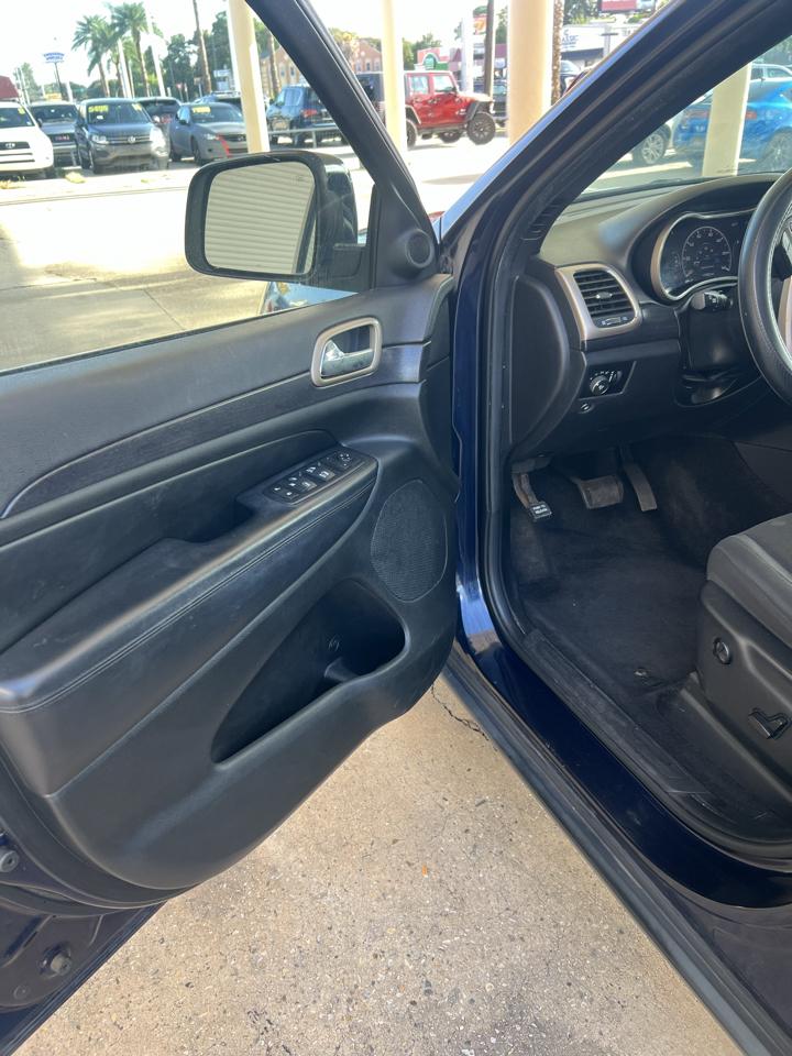 Jeep Grand Cherokee Laredo 2WD 2014