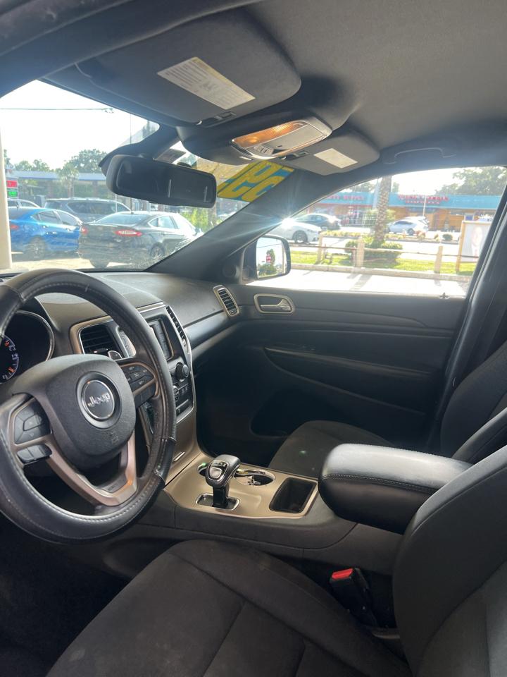 Jeep Grand Cherokee Laredo 2WD 2014