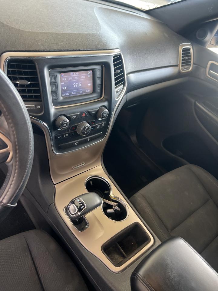 Jeep Grand Cherokee Laredo 2WD 2014