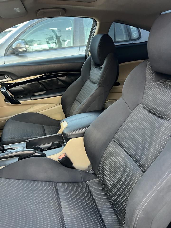 Honda Accord EX-L V6 Coupe AT 2012