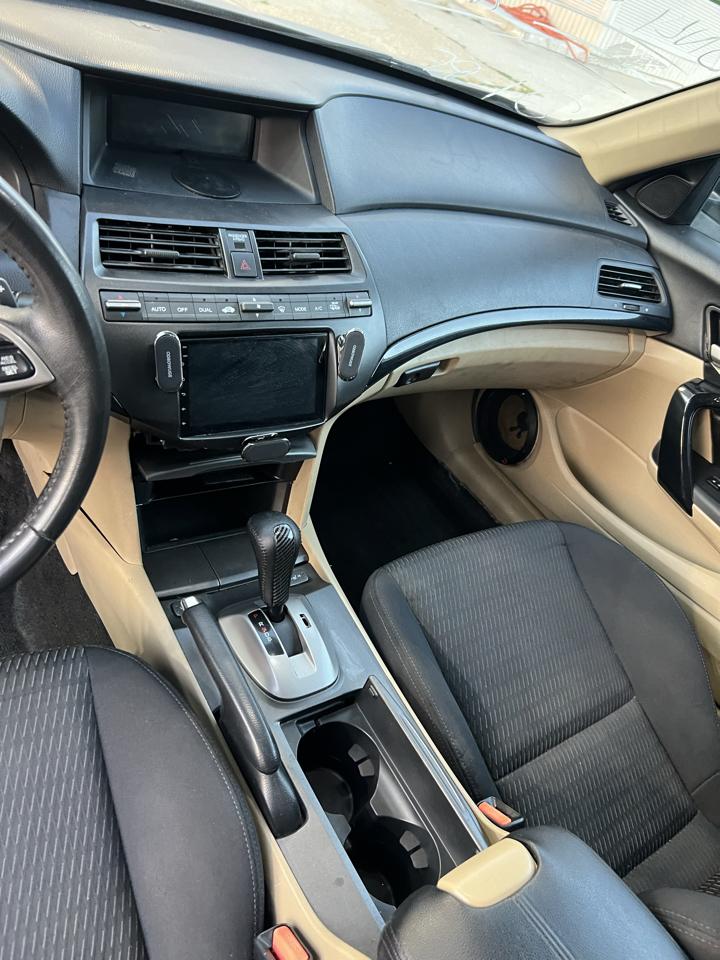 Honda Accord EX-L V6 Coupe AT 2012