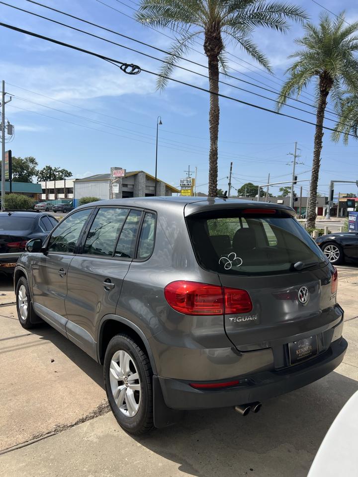 Volkswagen Tiguan S 2014
