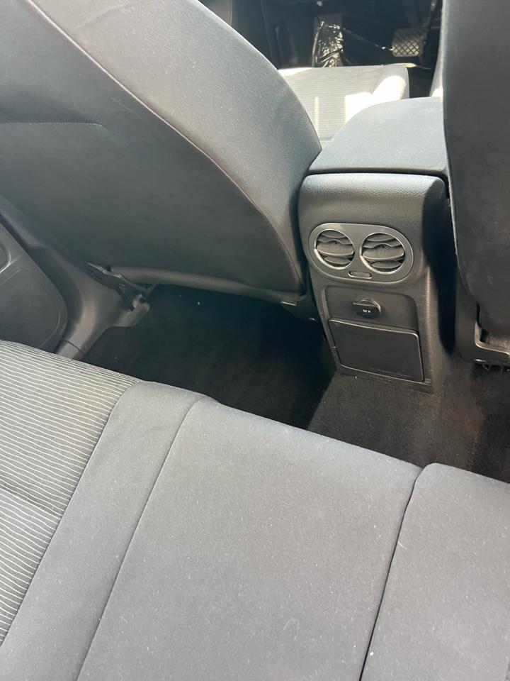 Volkswagen Tiguan S 2014