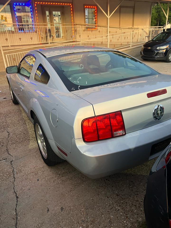 Ford Mustang V6 Premium Coupe 2008