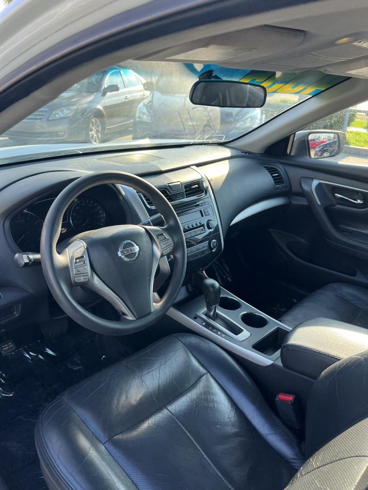 Nissan Altima 2.5 SV 2015
