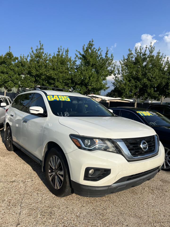 Nissan Pathfinder Platinum 2WD 2017