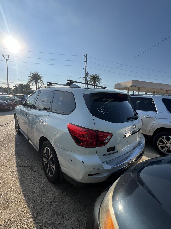 Nissan Pathfinder Platinum 2WD 2017