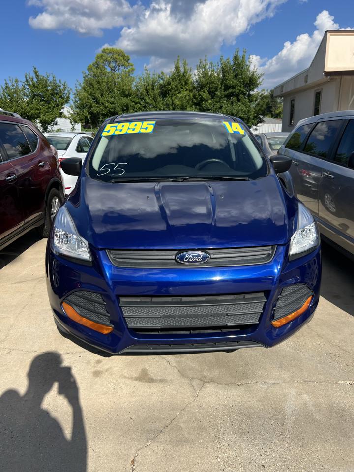 Ford Escape S FWD 2014