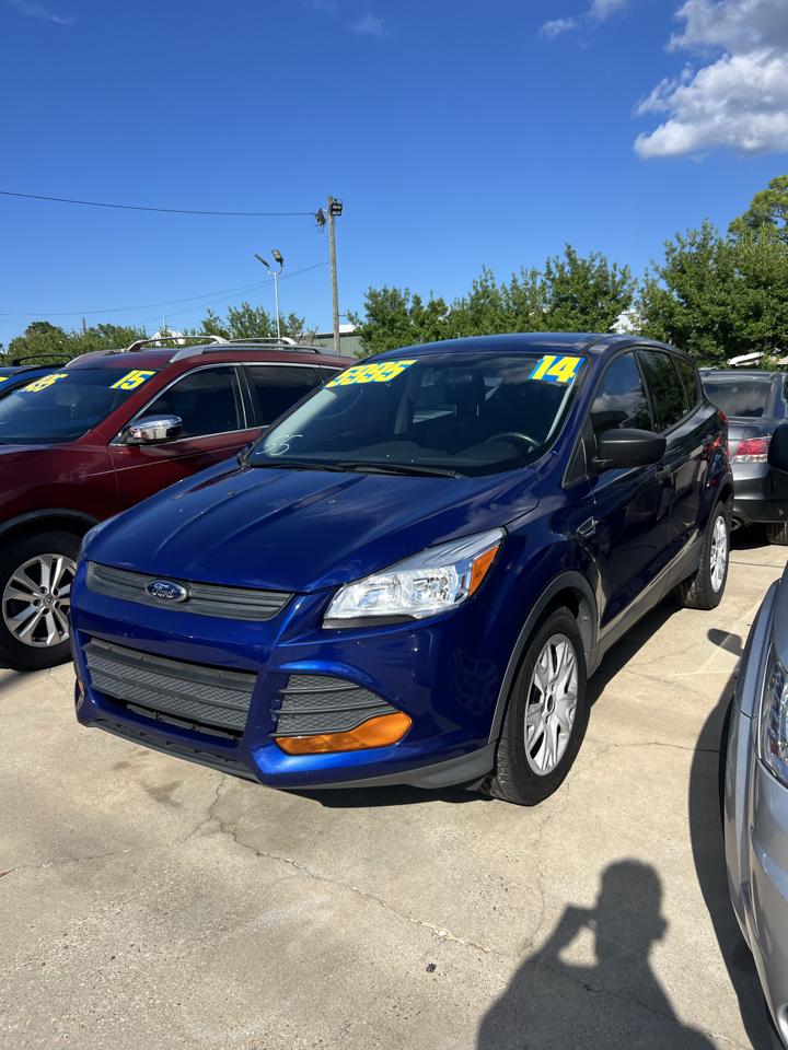 Ford Escape S FWD 2014