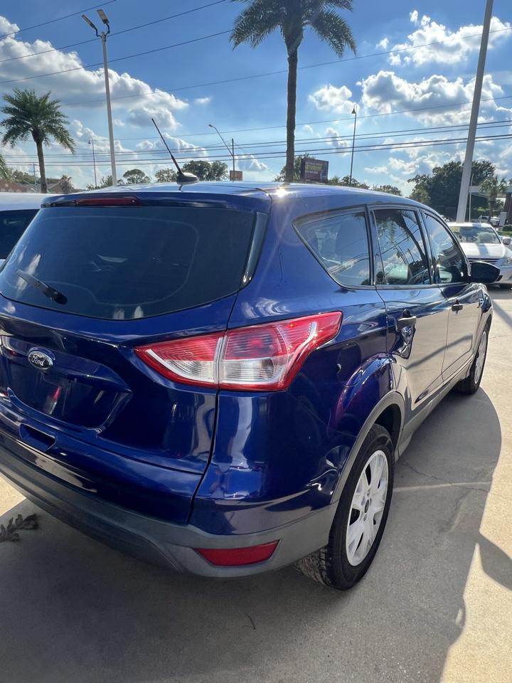 Ford Escape S FWD 2014
