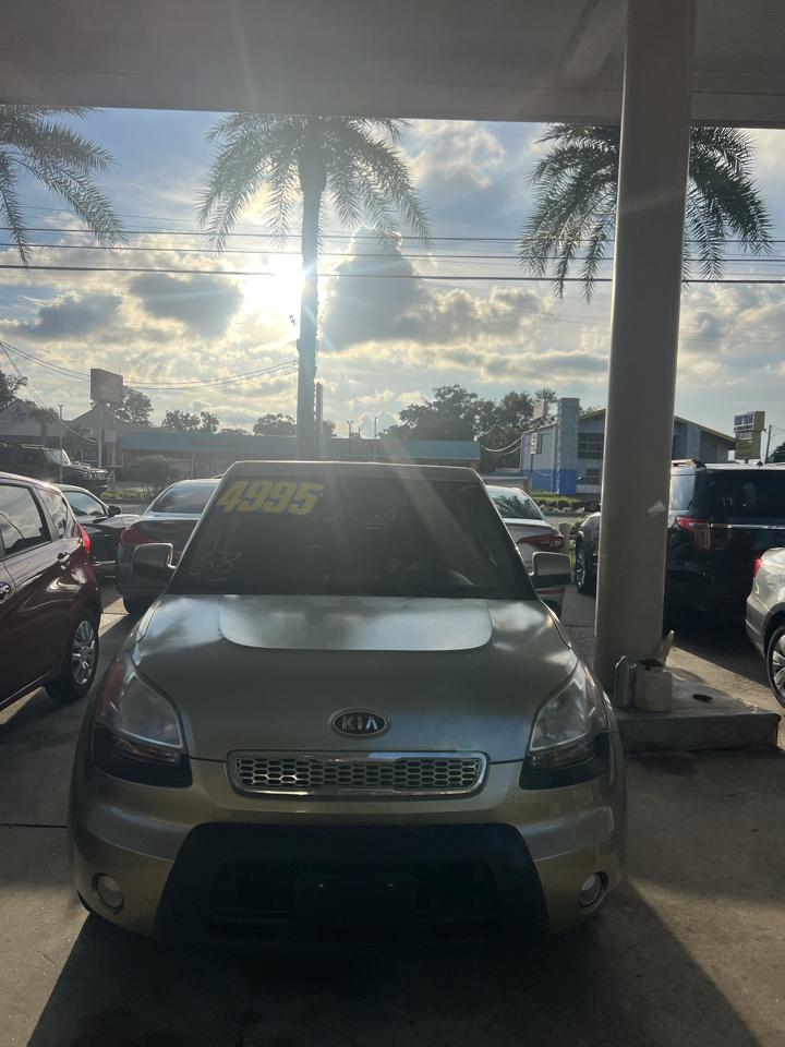 Kia Soul + 2010