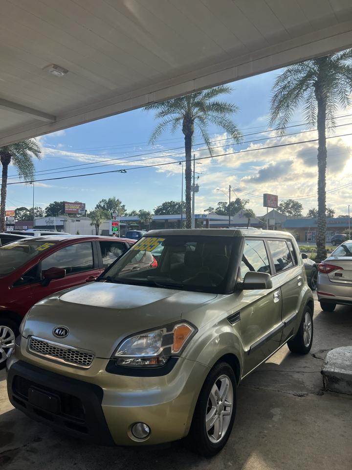 Kia Soul + 2010