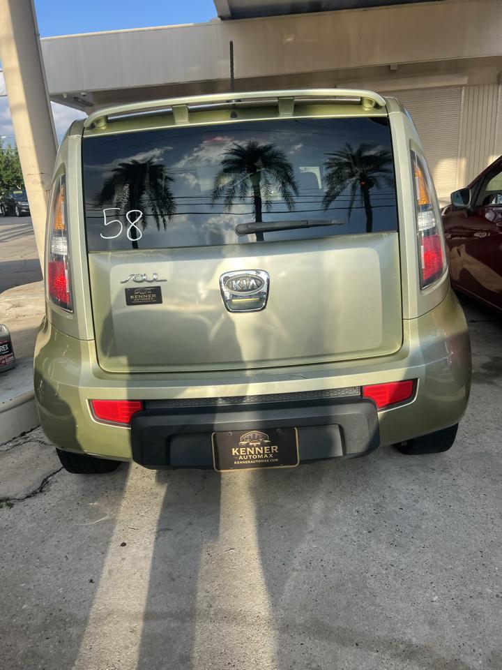 Kia Soul + 2010