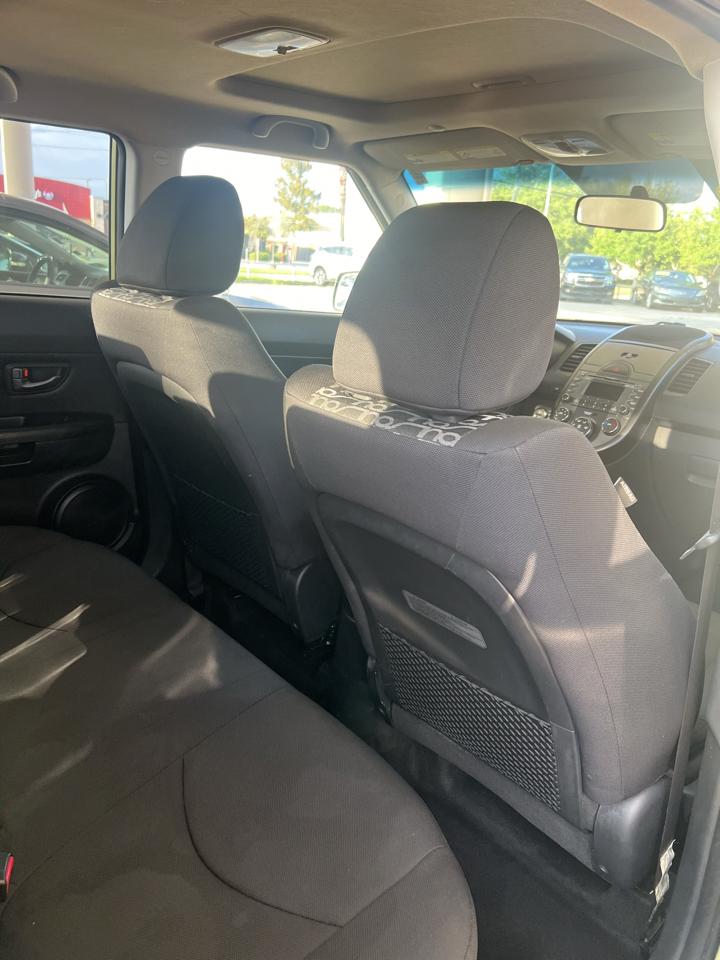 Kia Soul + 2010