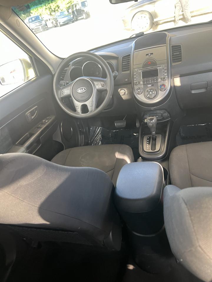 Kia Soul + 2010