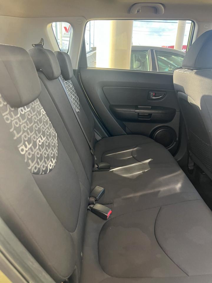 Kia Soul + 2010