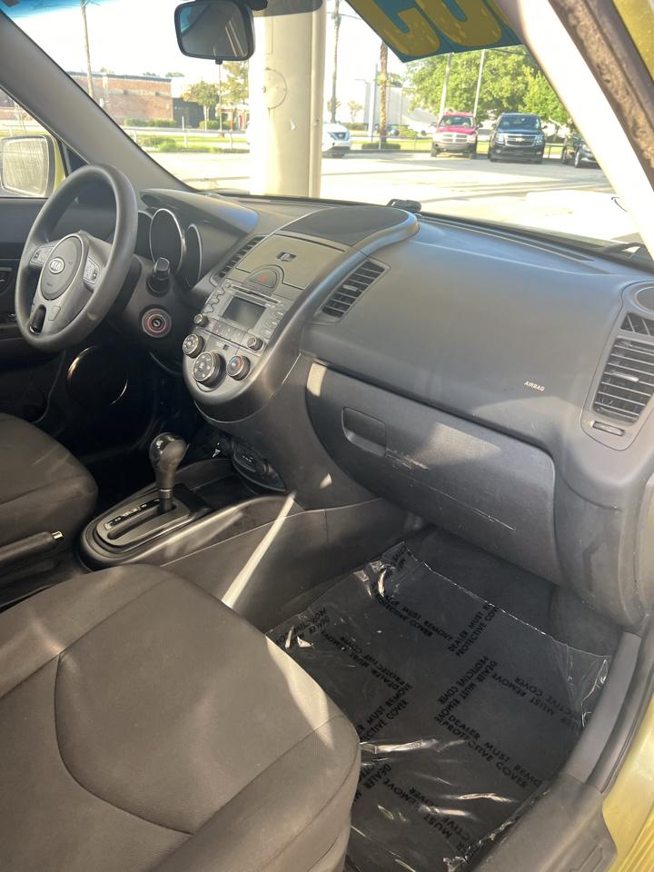 Kia Soul + 2010