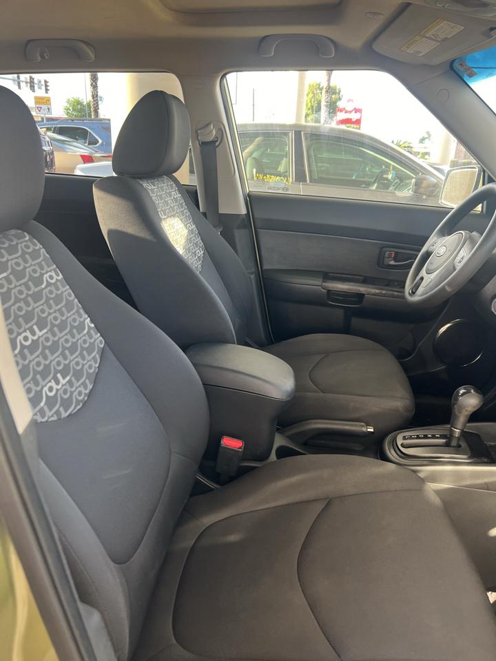 Kia Soul + 2010