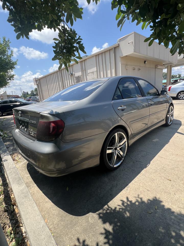 Toyota Camry LE 2005