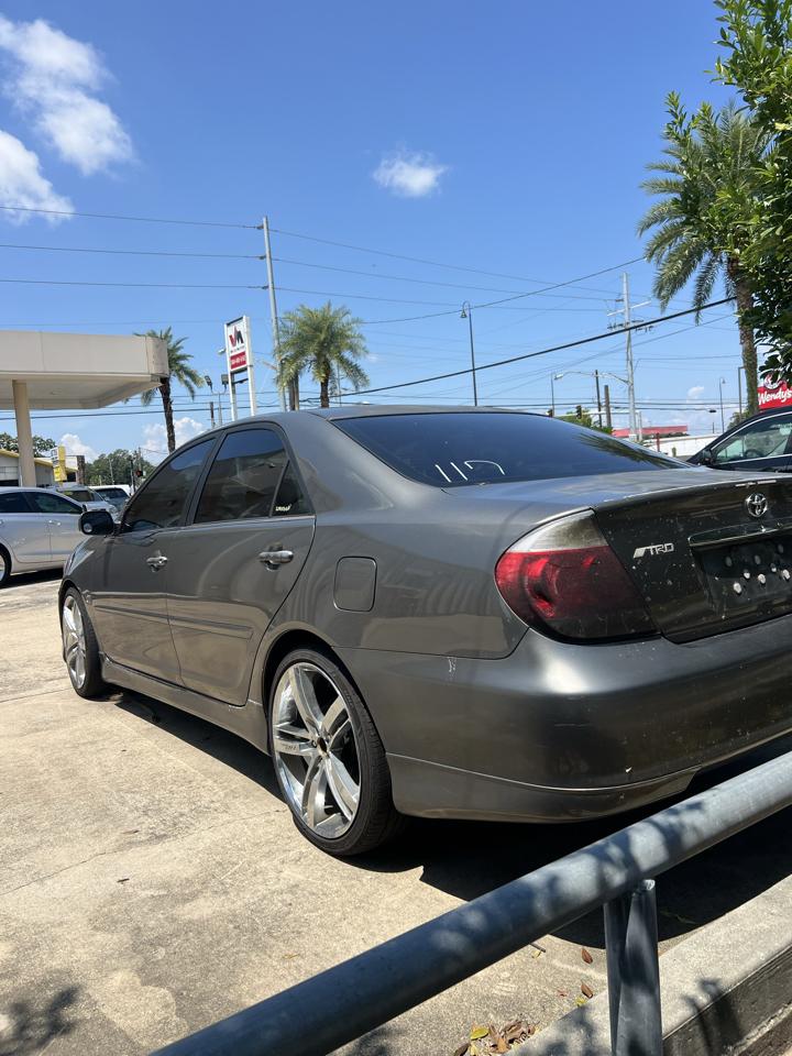 Toyota Camry LE 2005