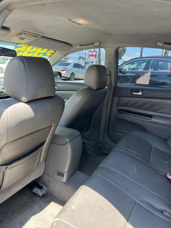 Toyota Camry LE 2005
