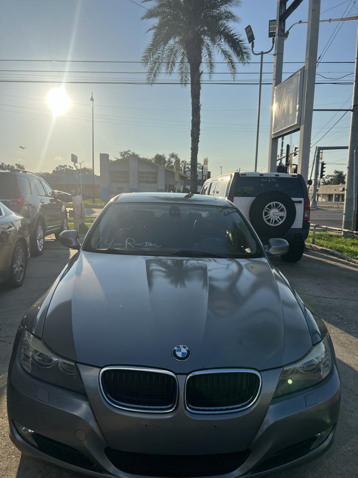 BMW 3-Series 328i xDrive 2011