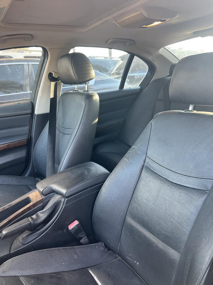BMW 3-Series 328i xDrive 2011