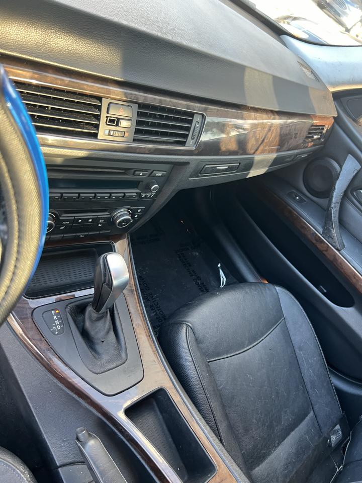 BMW 3-Series 328i xDrive 2011