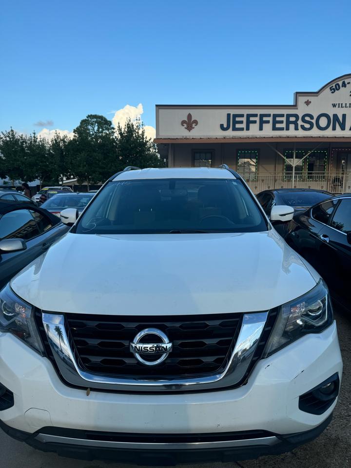Nissan Pathfinder Platinum 2WD 2017