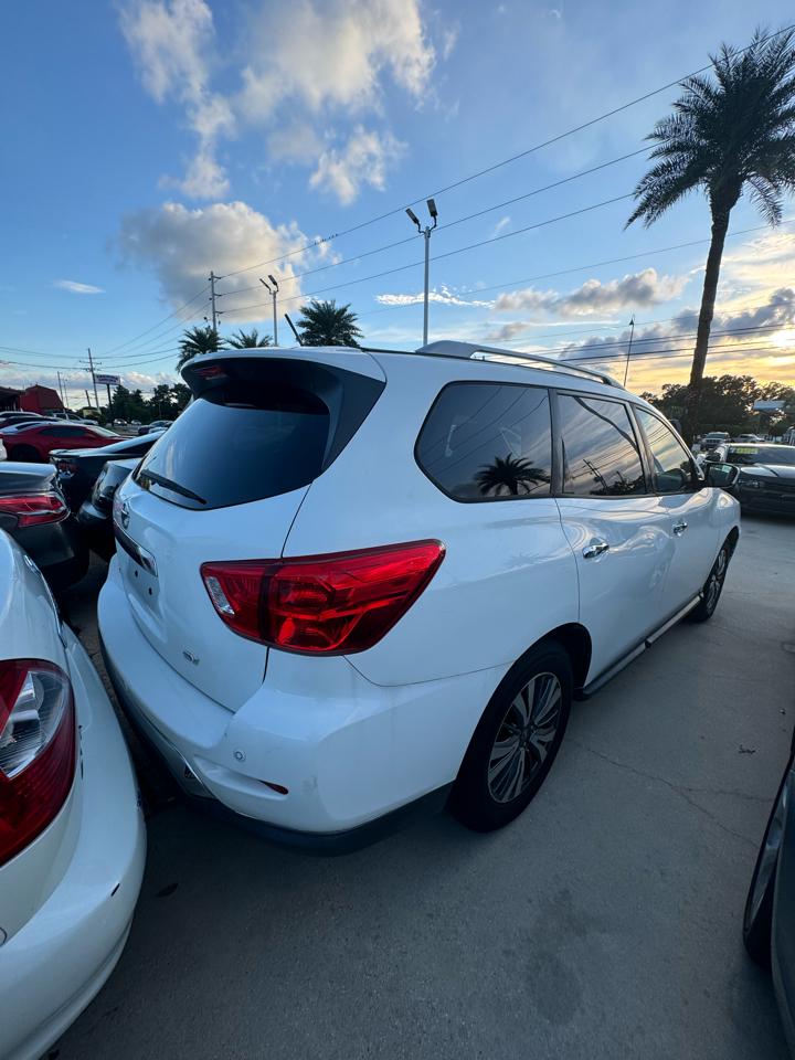 Nissan Pathfinder Platinum 2WD 2017