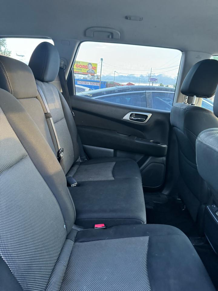 Nissan Pathfinder Platinum 2WD 2017