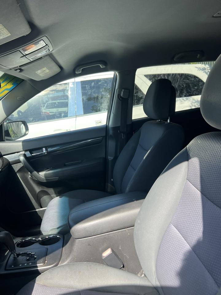 Kia Sorento LX V6 2WD 2013
