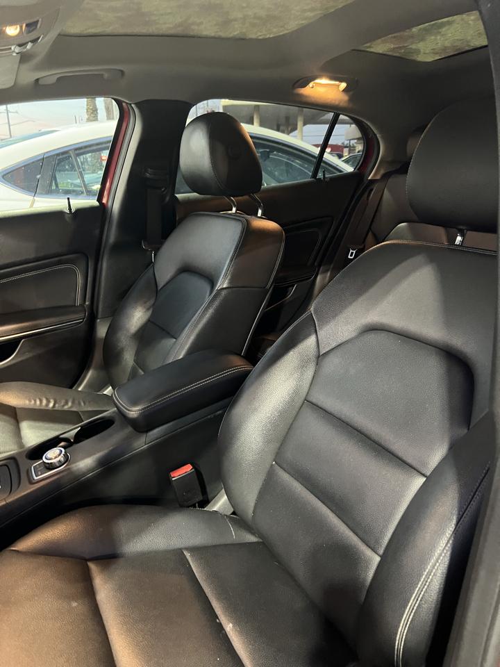 Mercedes-Benz GLA-Class GLA250 4MATIC 2015