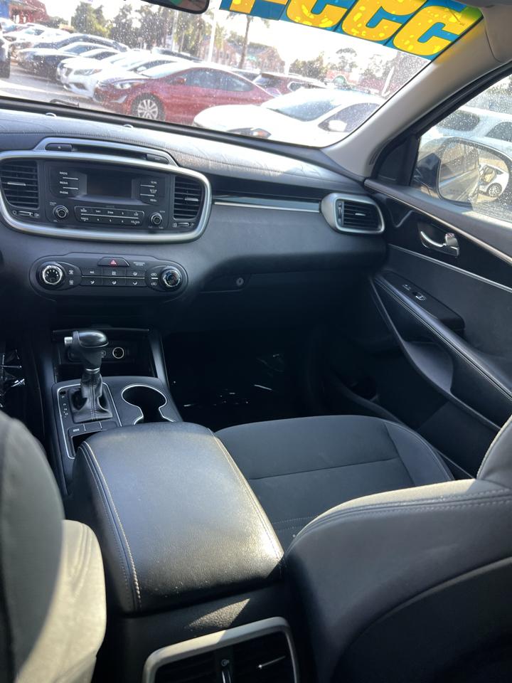 Kia Sorento LX 2WD 2016