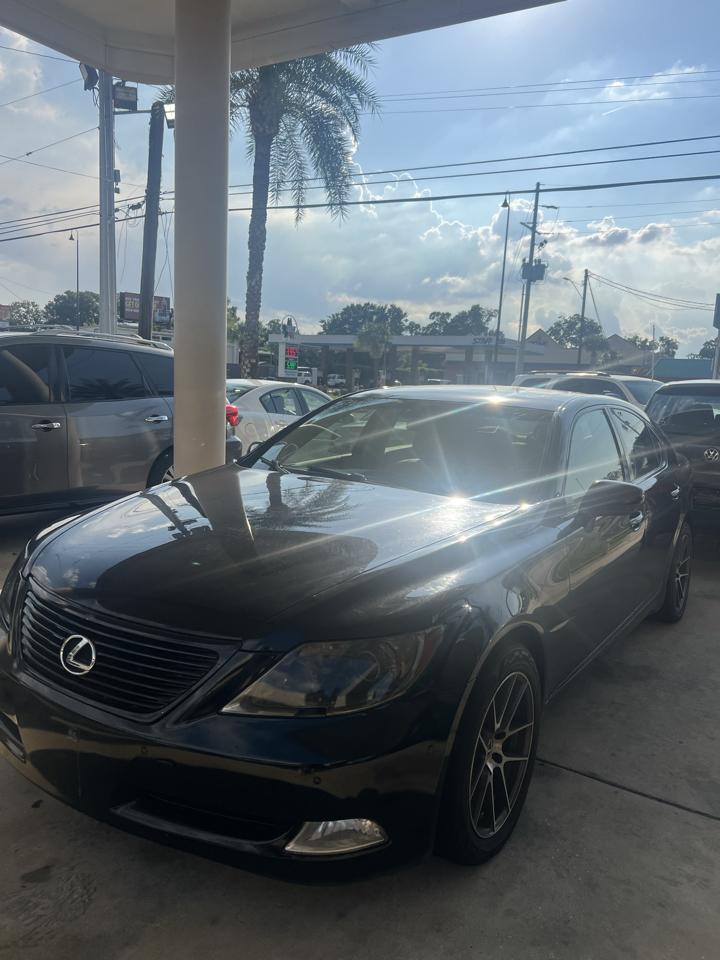 Lexus LS 460 Luxury Sedan 2008