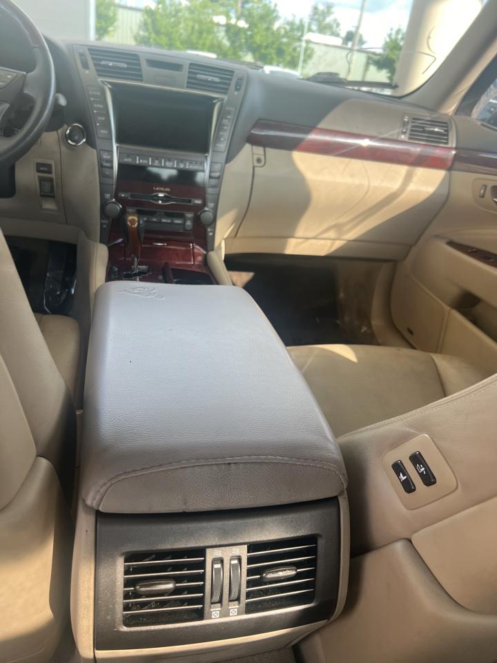 Lexus LS 460 Luxury Sedan 2008