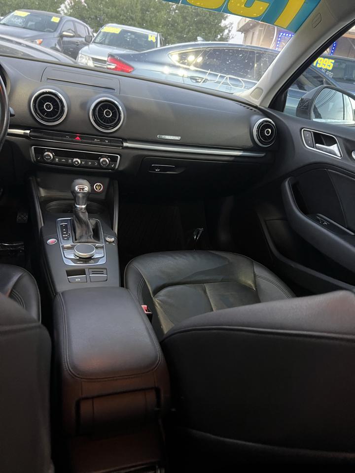 Audi A3 2.0T Premium Sedan quattro S tronic 2015