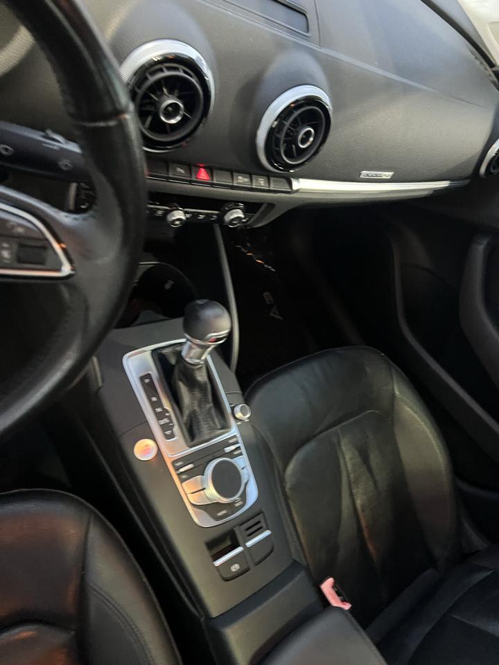 Audi A3 2.0T Premium Sedan quattro S tronic 2015