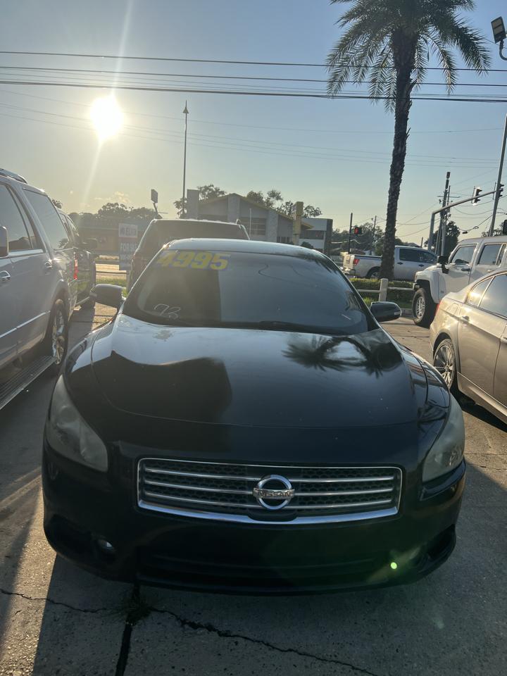 Nissan Maxima SV 2011