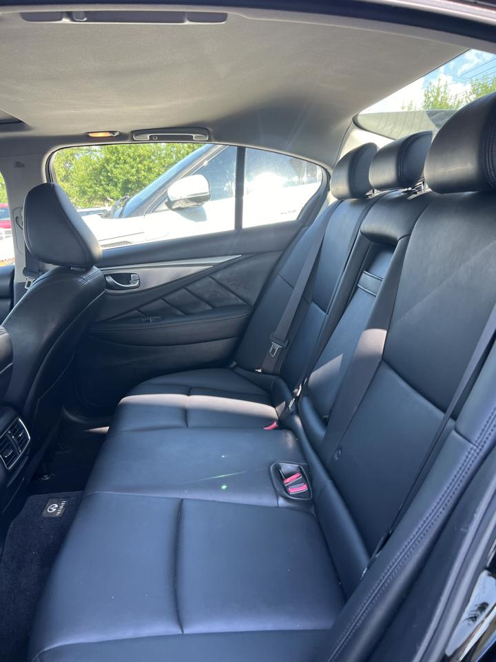 Infiniti Q50 Base 2015