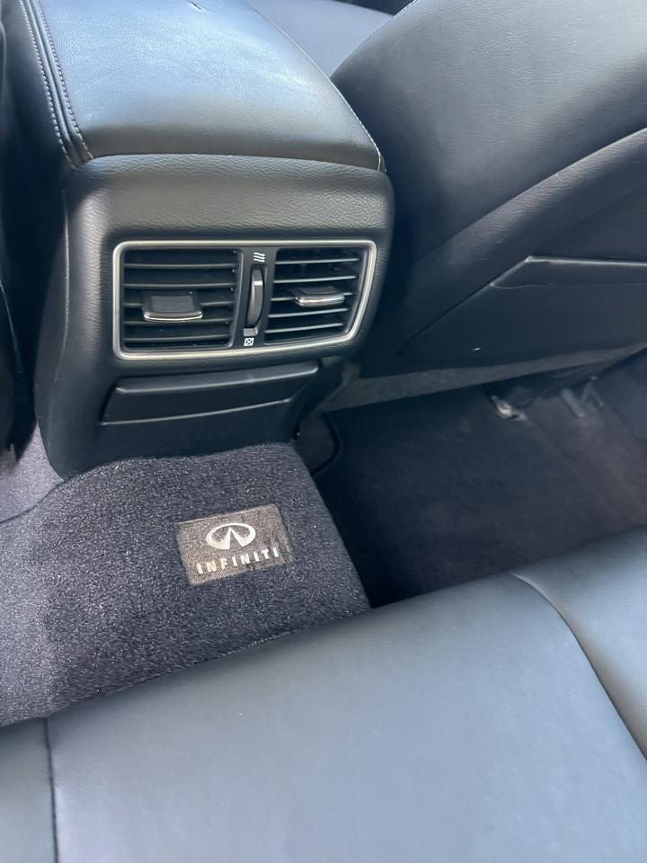 Infiniti Q50 Base 2015