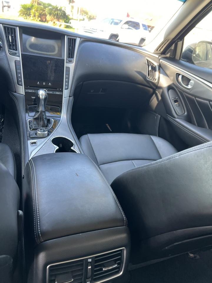 Infiniti Q50 Base 2015
