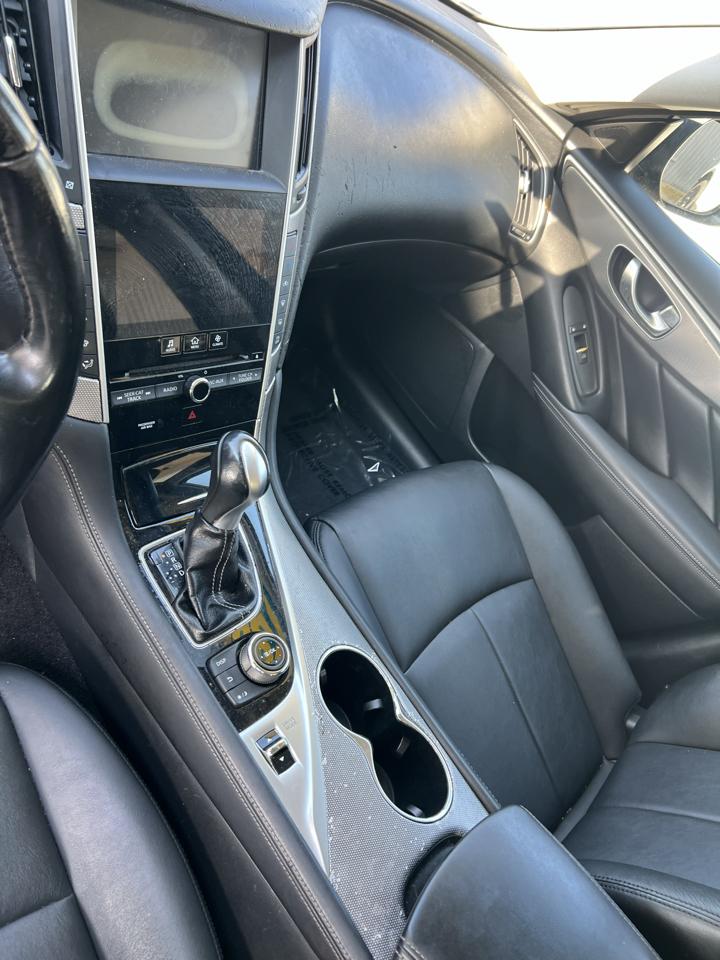 Infiniti Q50 Base 2015