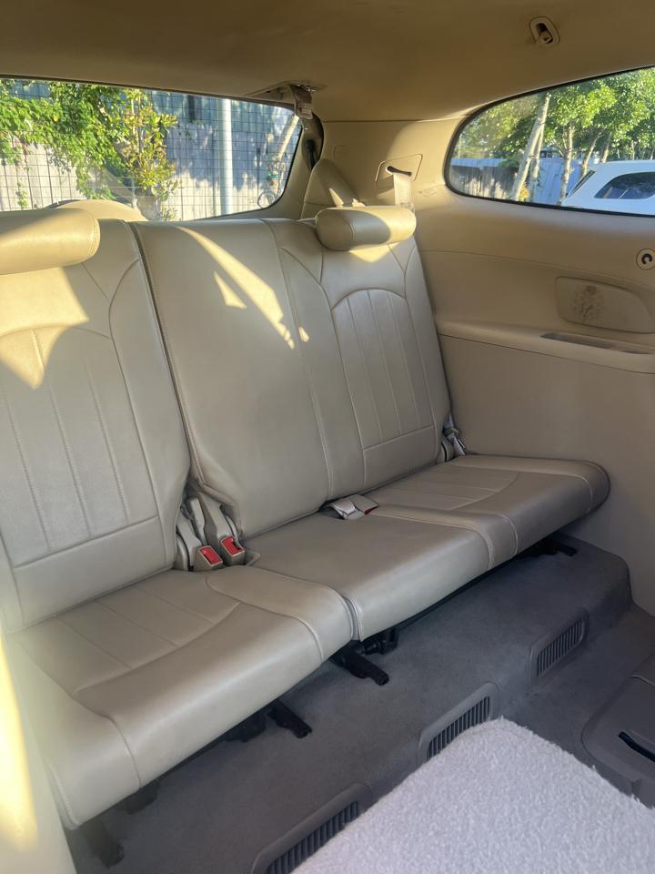 Buick Enclave CXL-2 FWD 2011