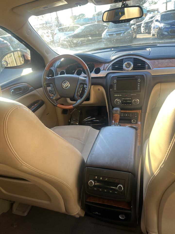Buick Enclave CXL-2 FWD 2011